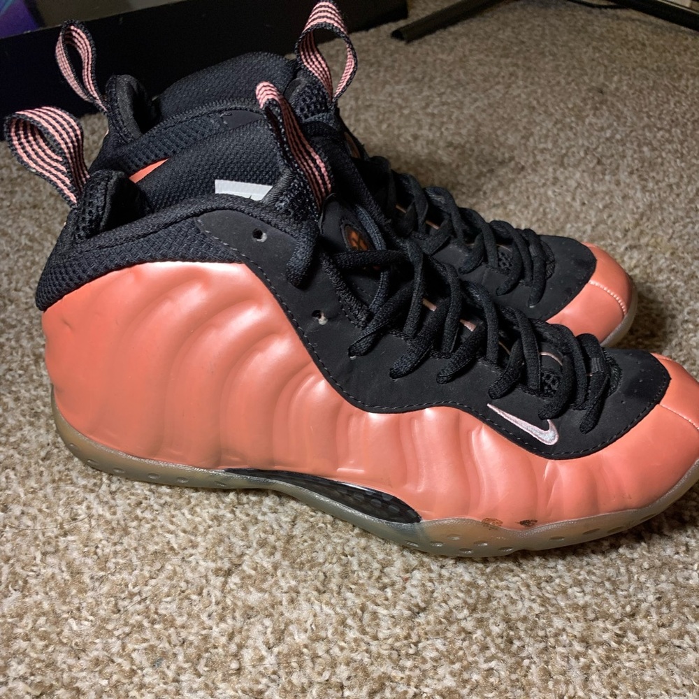 Air foamposite , rust pink , size 8.5 in women.